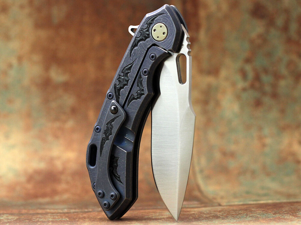 Series: Heroes & Villains – Olamic Custom Knives